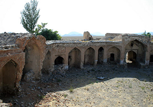 مرمت کاروانسرای عباسی ایزدخواست آباده