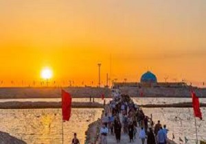 حضور زوار کاروان راهیان نور در یادمان شلمچه