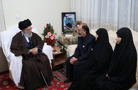 رهبر معظم انقلاب در منزل شهید بایرامی حضور یافتند