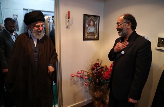 رهبر معظم انقلاب در منزل شهید بایرامی حضور یافتند+ تصویر