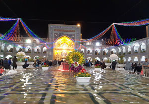 حرم مطهر رضوی در شب میلاد حضرت فاطمه زهرا (س) + تصاویر