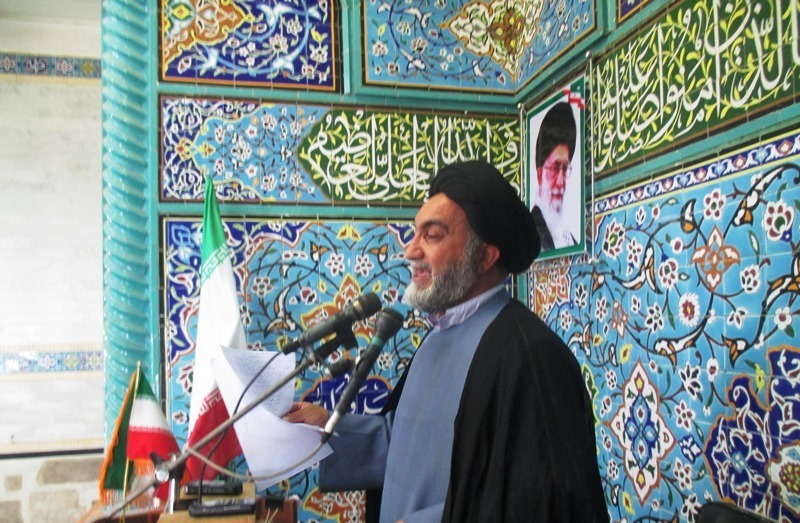 مسئولین در برابر زیاده&zwnj;خواهی&zwnj;های دشمن ایستادگی کنند