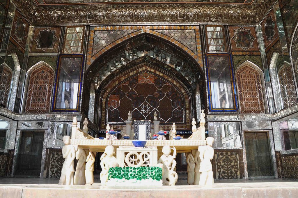 تخت ۲۱۸ ساله فتحعلیشاه نوروز بهنمایش گذاشته میشود تخت ۲۱۸ ساله فتحعلیشاه نوروز بهنمایش گذاشته میشود