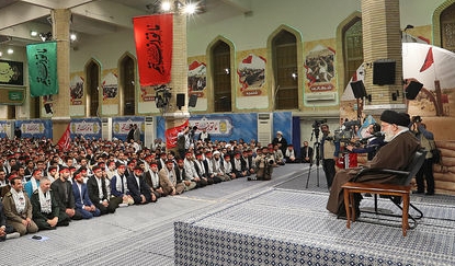 نوجوانان و جوانان تهرانی و البرزی عازم اردوهای راهیان نور، با رهبر انقلاب دیدار کردند