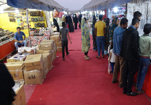 گشایش نمایشگاه عرضه مستقیم کالا در بندرخمیر