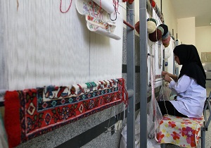 کاهش شمار بیمه شدگان بافنده فرش در استان سمنان
