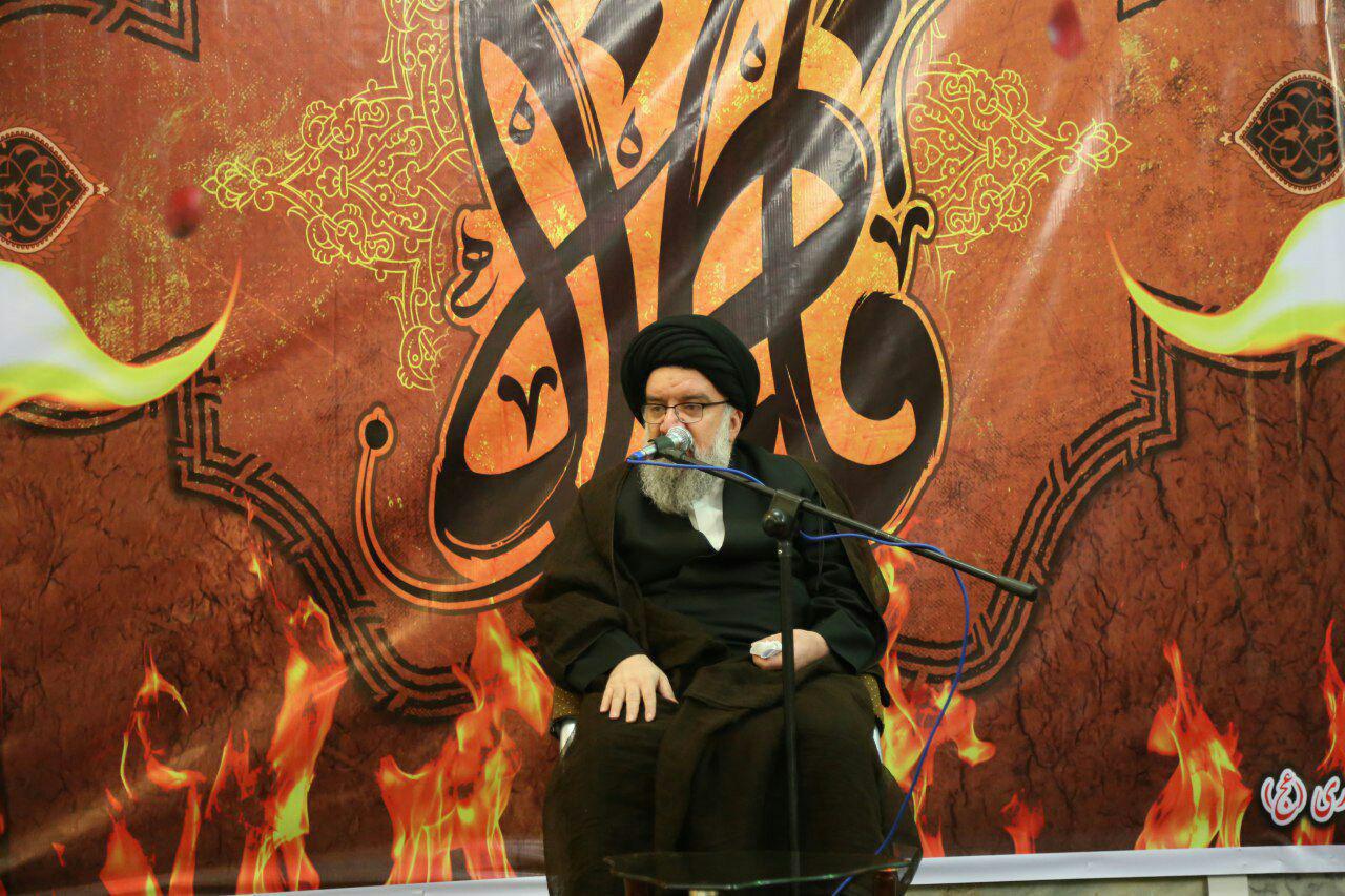 سعادت و تعالی انقلاب اسلامی درگرو تبعیت از ولایت فقیه