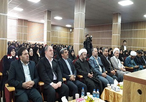 تولید محتوای کتاب‌های درسی بر اساس پژوهش