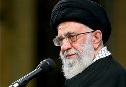 تقریظ حضرت آیت‌الله خامنه‌ای بر کتاب «سرباز کوچک امام(ره)» + فیلم
