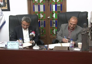 امضا تفاهم نامه همکاری بین کانون وکلای دادگستری و خانه مطبوعات یزد