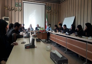 نشاط در جامعه با کمک به خانواده‌های نیازمند در آستانه سال نو