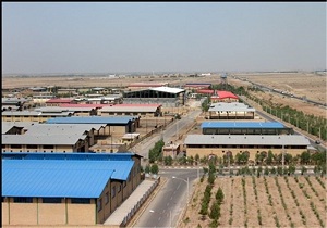 حمایت نکردن از محصولات داخلی افزایش بیکاری در جامعه در پی دارد