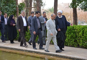 استاندار یزد از باغ جهانی دولت آباد بازدید کرد