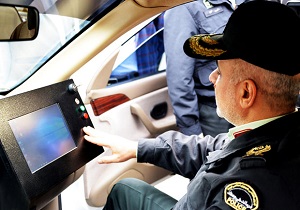 افزایش سرعت عمل پلیس با رونمایی ازخودرو پلاک خوان