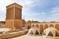 سفری خاطره‌انگیز به دل کویر یزد + فیلم