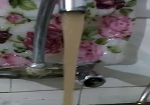 آب شرب نسکافه ای در اهواز! + فیلم