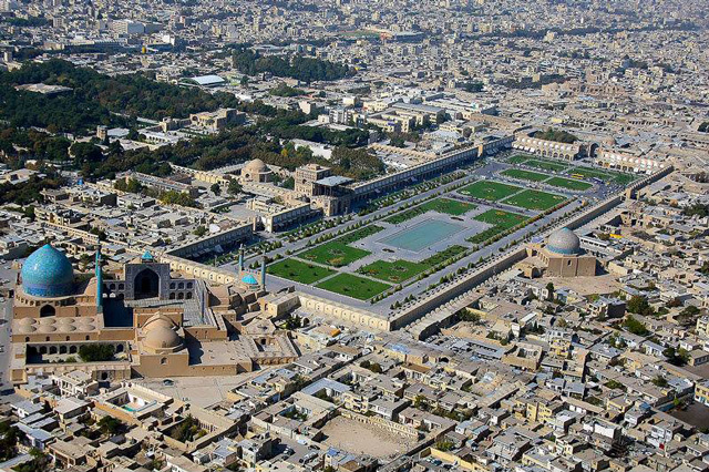 اصفهان پایتخت فرهنگی ایران/شهری پراز جاذبه ها یگردشگری