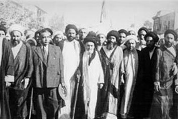 مهم&zwnj;ترین خسارات حذف روحانیون از سیاست در تاریخ ایران