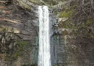 آبشار زیبا و دیدنی در روستای افسوران + فیلم