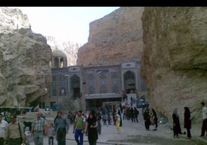 برگزاری طرح آرامش بهاری در 51 بقعه متبرکه کهگیلویه و بویراحمد