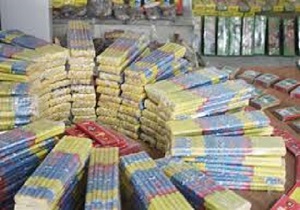 کشف مواد محترقه از یک مغازه در آبادان