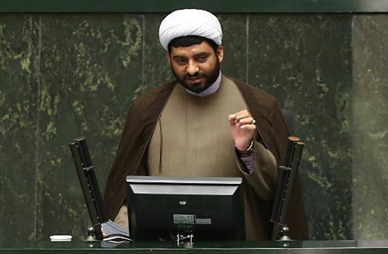 بیگی: وزارت راه و شهرسازی، آتش بر خرمن اعتماد مردم زده است/ قاضی&zwnj;پور:با کارنامه خون آلود وزارت راه، مجلس نباید به آخوندی اجازه ادامه کار دهد