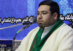 آماده سازی مصلی امام خمینی (ره) برای سی و پنجمین دوره مسابقات قرآنی + فیلم