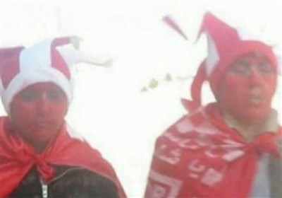 ۲ تماشاگر دختر بازداشت شدند + عکس
