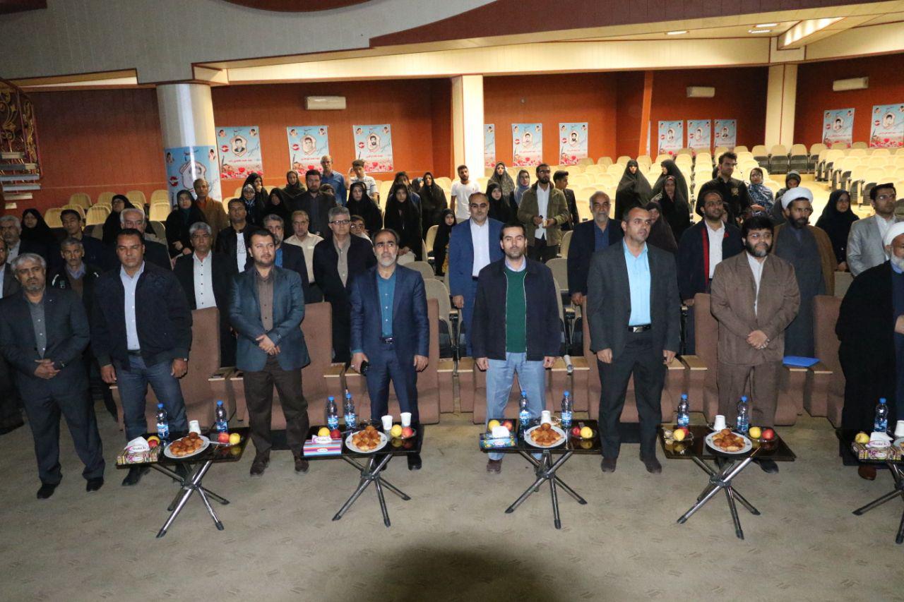 تجلیل از 25 خانواده شهید ورزشکار در کرمان + تصاویر