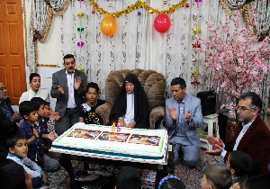 جشن تولدی خاص برای مادری خاص تر