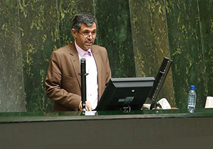 نماینده مخالف عملکرد وزیر کشاورزی: واردات بی‌رویه، زندگی کشاورزان و دامداران را فلج کرده است + فیلم