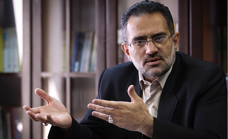 روحانی اصلا چهره فرهنگی نیست/ مدت ها بحث درس خارج آقا، موسیقی بود/ نظر معنادار رهبری درباره فیلم قلادههای طلا روحانی اصلا چهره فرهنگی نیست/ مدت ها بحث درس خارج آقا، موسیقی بود/ نظر معنادار رهبری درباره فیلم قلادههای طلا