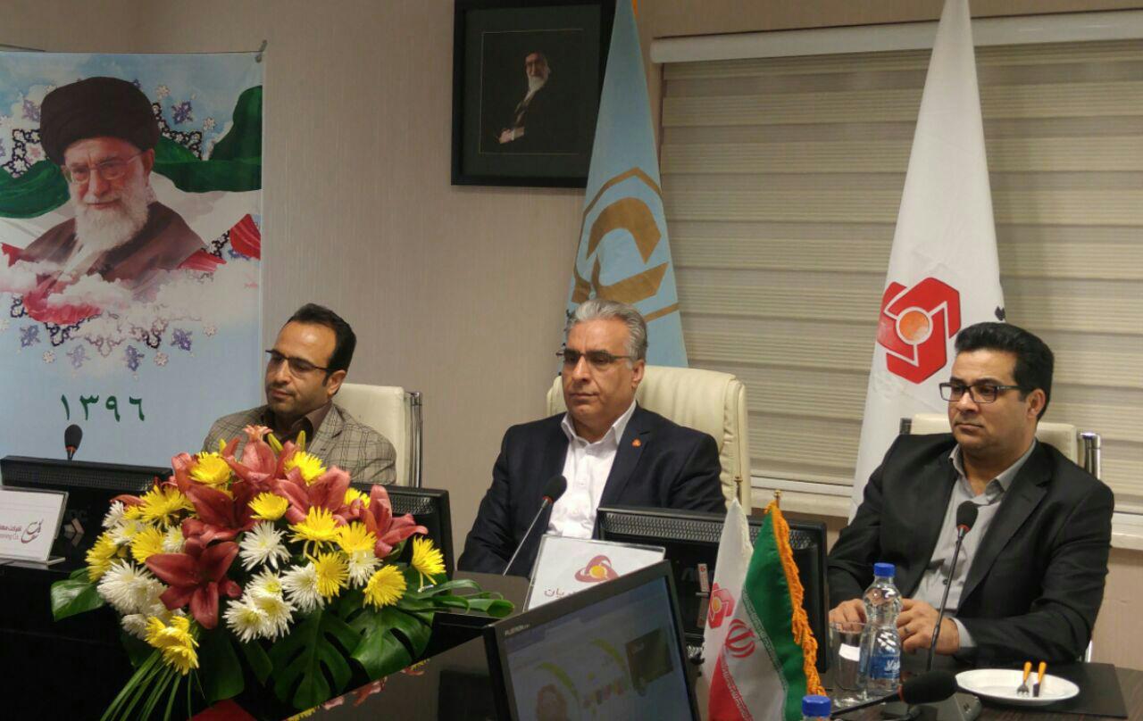 توزیع بیش از هزار کانکس بین زلزله زدگان کوهبنان