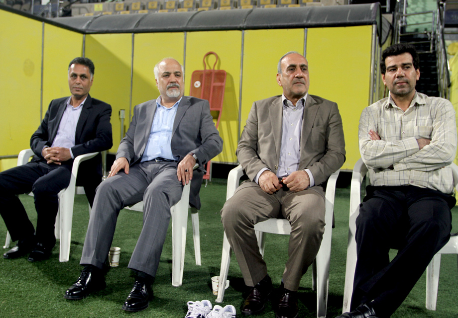 بازگشت مسئولان و ملی پوشان پرسپولیس به تهران/ چند بازیکن پرسپولیس در امارات ماندگار شدند