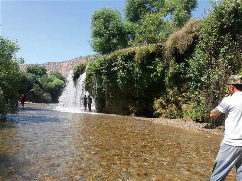 آبشاری در قلب زاگرس