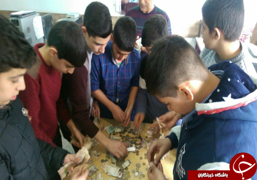 دانش آموزان دو مدرسه نهاوند هزینه خرید ترقه را به بیماران سرطانی کمک کردند