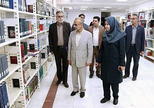 زبان شعر گویاترین و تأثیرگذارترین زبان است