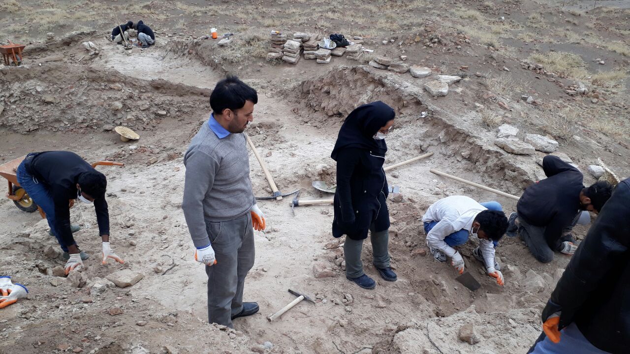 کشف آثار معماری هزارساله در محوطه شهر تاریخی سنگ بست فریمان
