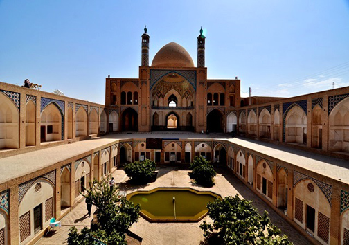 کاشان خاستگاه تاریخ تمدن بشری جهان با عطر گلاب و طعم کلوچه کاشان خاستگاه تاریخ تمدن بشری جهان با عطر گلاب و طعم کلوچه