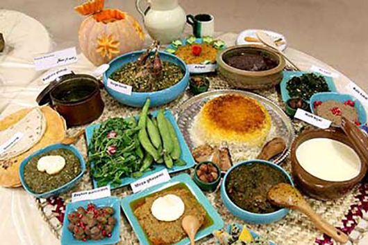 خورشت ماست و بریانی شاخص غذاهای سنتی  نصف جهان