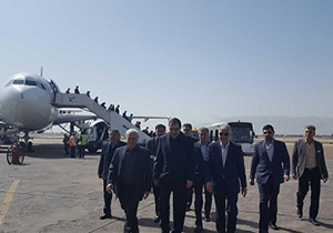 وزیر بهداشت، وارد شیراز شد