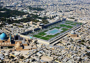 قطار گردشگری تبریز- اصفهان در ایستگاه اردیبهشت