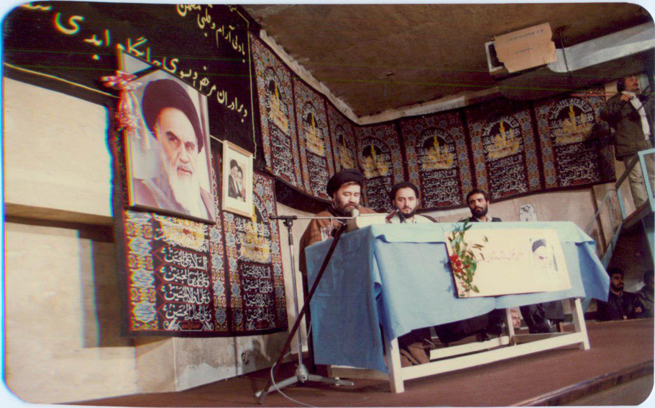 نقش حاج احمد در همراهی با امام خمینی ره