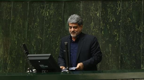 اتونشر عید//تحقق&nbsp;اقتصاد مقاومتی مستلزم مبارزه با قاچاق کالاست