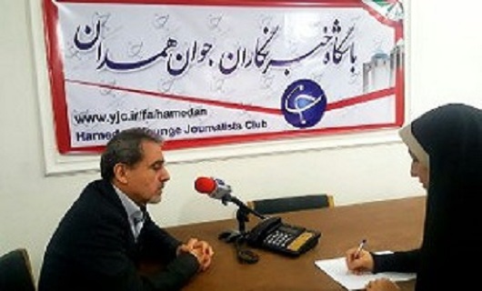 قدردانی جمعی از هنرمندان همدانی از مدیر کل صدا وسیمای مرکز همدان