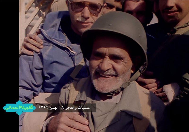 شهیدی که عکس با حاج همت به برگه مجوز وی تبدیل شده بود