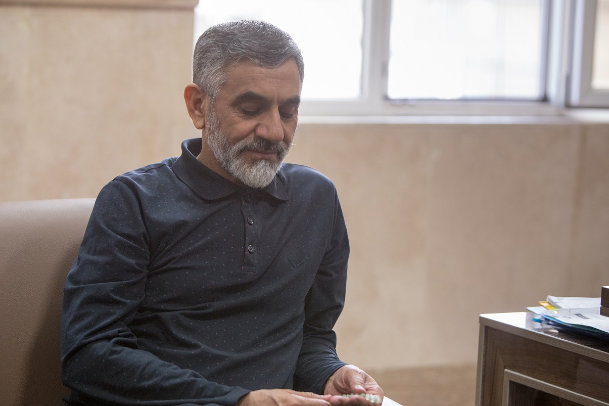 تاپ 7 فروردین////بنده فردی خوش اخلاق و خوش مشرب و اهل مزاح با خبرنگاران هستم /زمانی که با ماده مخدر شیشه مواجه شدم به عنوان یک بمب اتم بی سرو صدا تلقی کردم