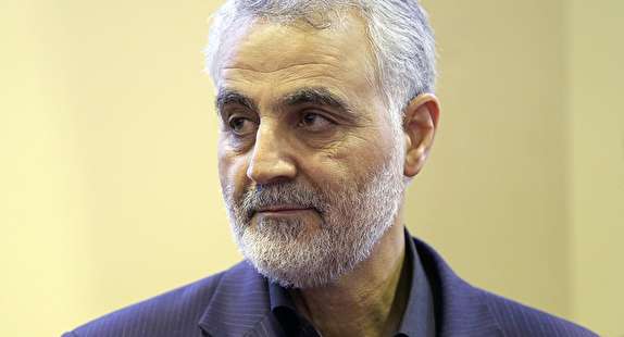 شهید مدافع حرمی که سردار سلیمانی او را زرنگ و با ذکاوت دانست+عکس