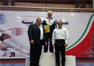 پیشکسوت ملایری قهرمان قهرمانان مسابقات پرس سینه کشور شد