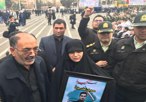 افتخار&zwnj; می&zwnj;کنم که پسرم شهید شد
